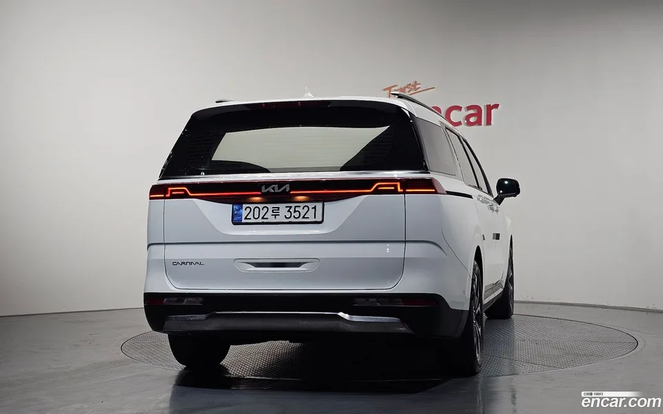 Kia Carnival 7 2023 — миниатюра 4