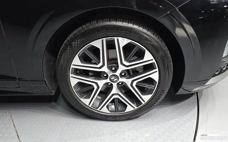 Hyundai Grandeur 2.5 2WD 2023 — миниатюра 5