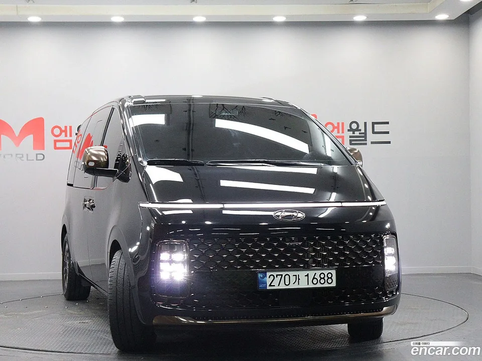 Hyundai Staria 4WD 9 2023 — миниатюра 2