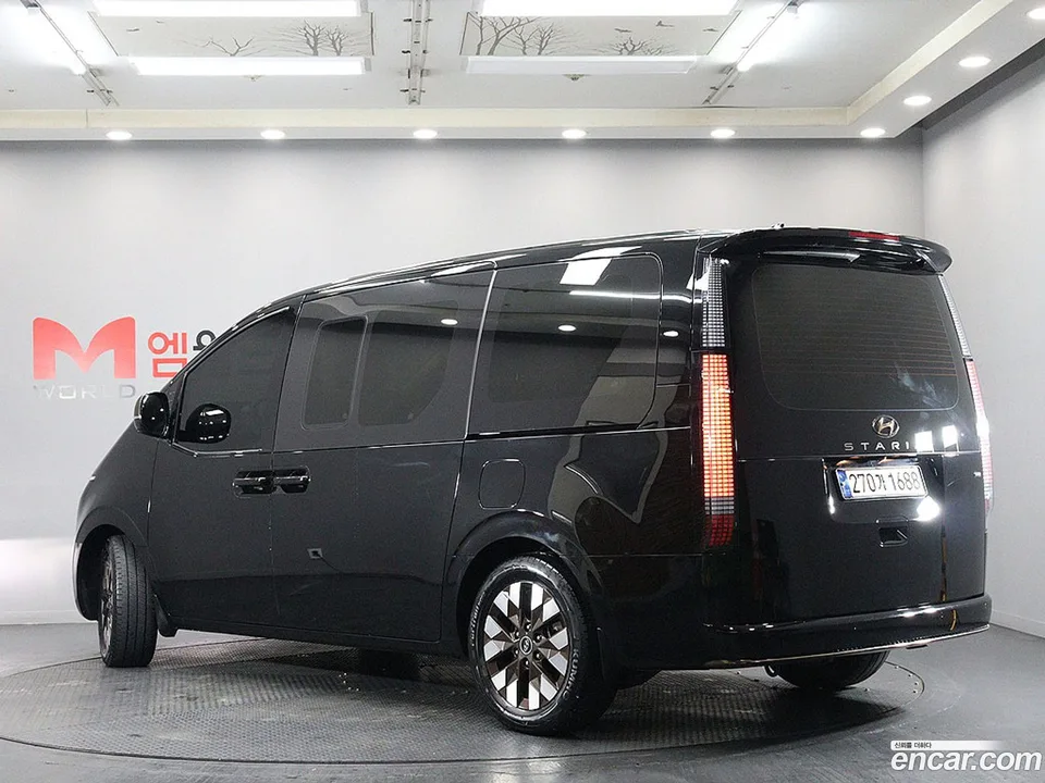 Hyundai Staria 4WD 9 2023 — миниатюра 4