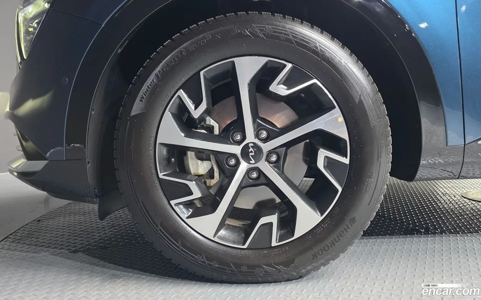 Kia Sportage Hybrid 2WD 2022 — миниатюра 5