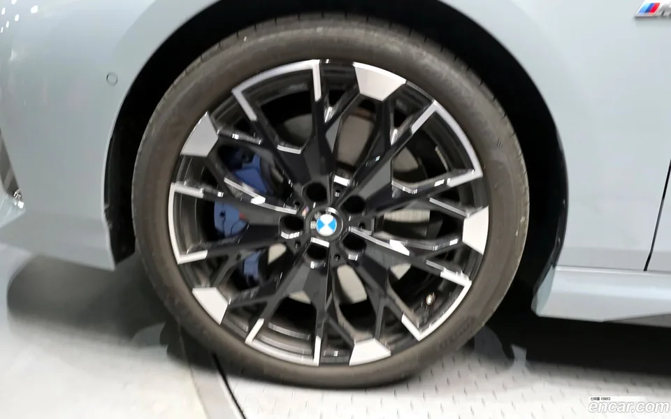 BMW 2 Series Gran Coupe M235 xDrive 2025 — миниатюра 5