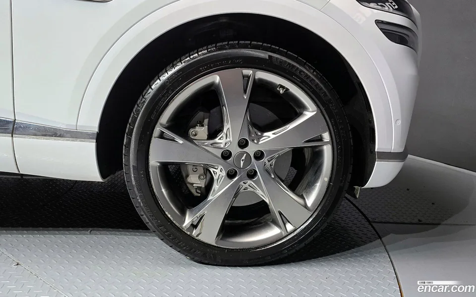 Genesis GV80 2.5T 2WD 2022 — миниатюра 5