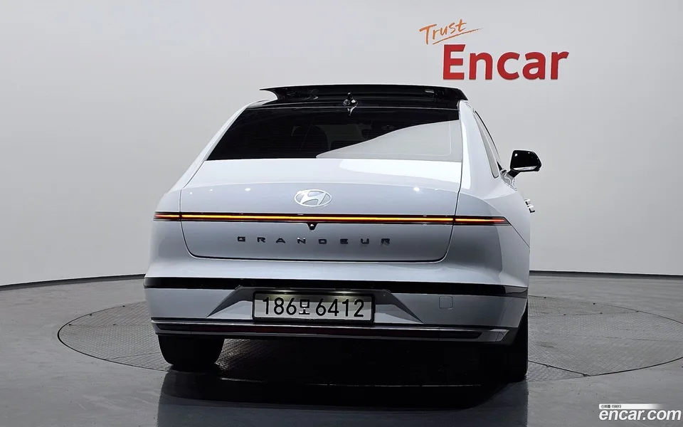 Hyundai Grandeur 2.5 2WD 2023 — миниатюра 4