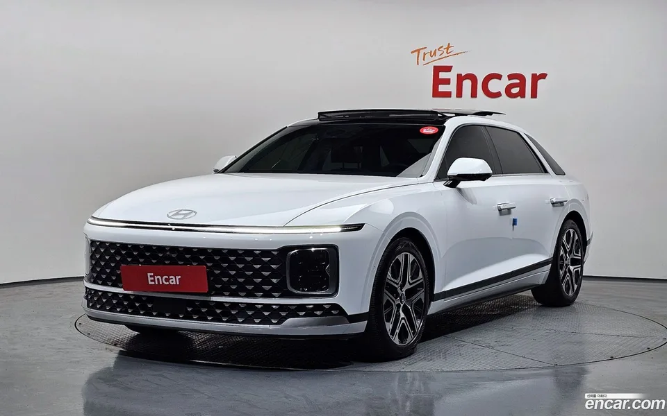 Hyundai Grandeur 2.5 2WD 2023 — фото 1, купить с доставкой в Москву