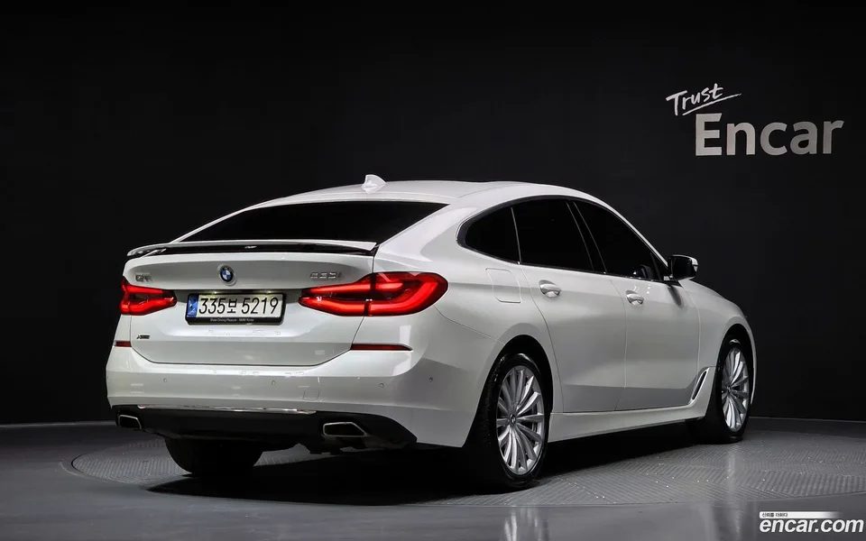 BMW 6 Series GT 630i xDrive 2022 — миниатюра 2