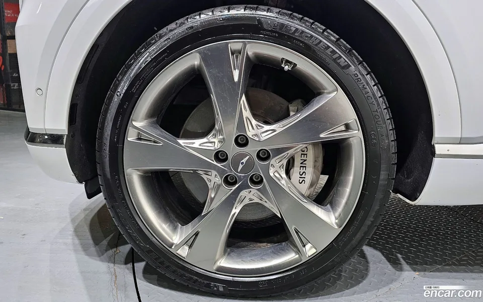 Genesis GV80 2.5T 2WD 2023 — миниатюра 5