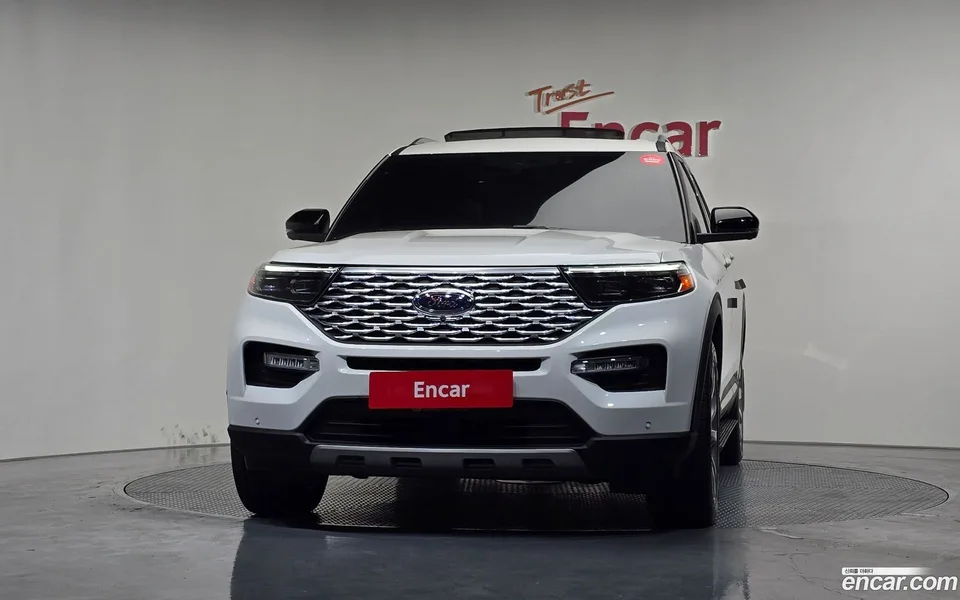 Ford Explorer 3.0 4WD 2023 — миниатюра 3