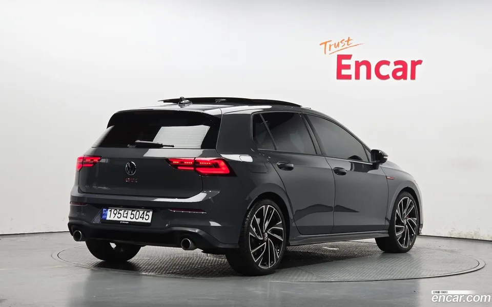 Volkswagen Golf 2.0 GTI 2024 — миниатюра 2