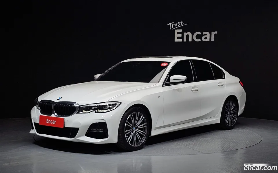 BMW 3 Series 320i M 2022 — фото 1, купить с доставкой в Москву