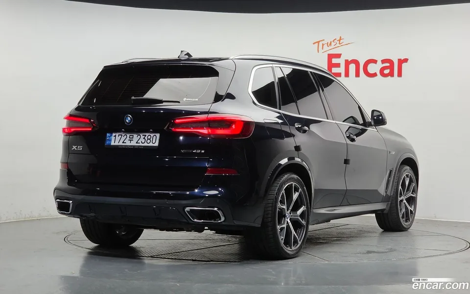 BMW X5 xDrive 45e M 2022 — миниатюра 2