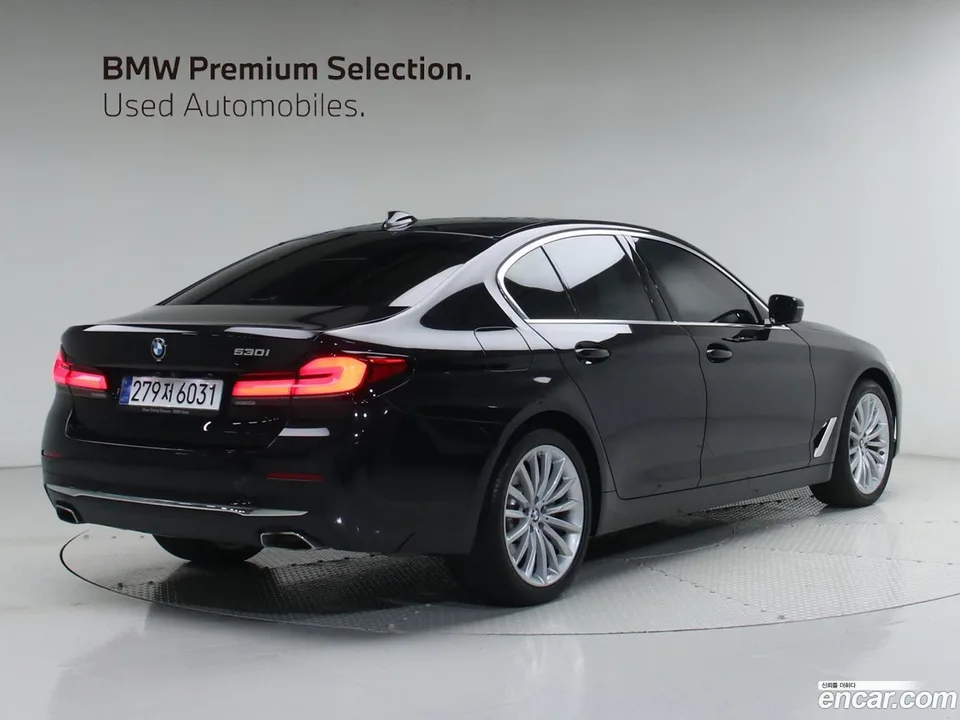 BMW 5 Series 530i 2023 — миниатюра 2