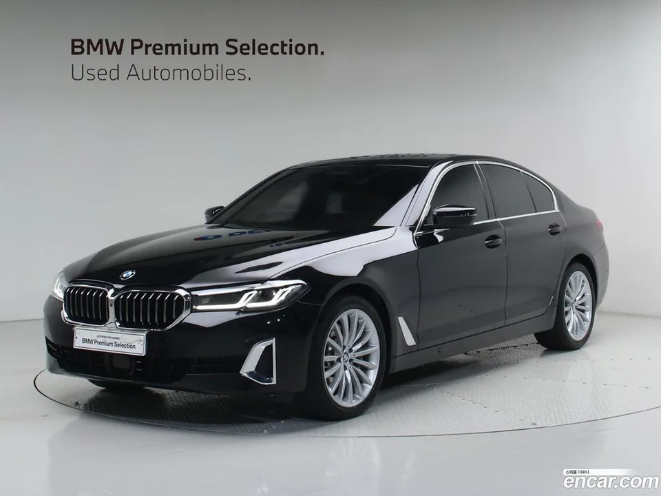 BMW 5 Series 530i 2023 — фото 1, купить с доставкой в Москву