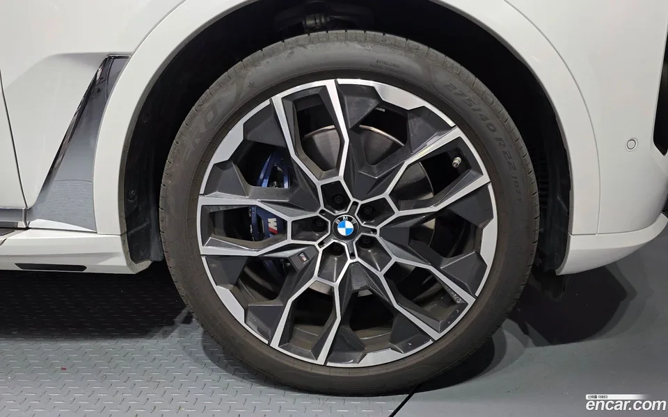 BMW X7 xDrive 40d M 7 2025 — миниатюра 5