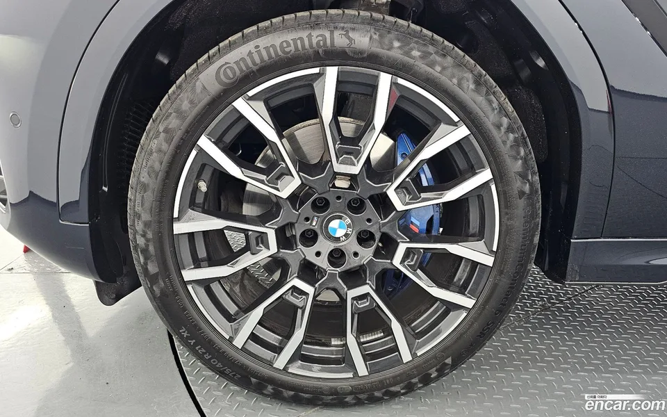 BMW X6 xDrive40i M 2025 — миниатюра 5