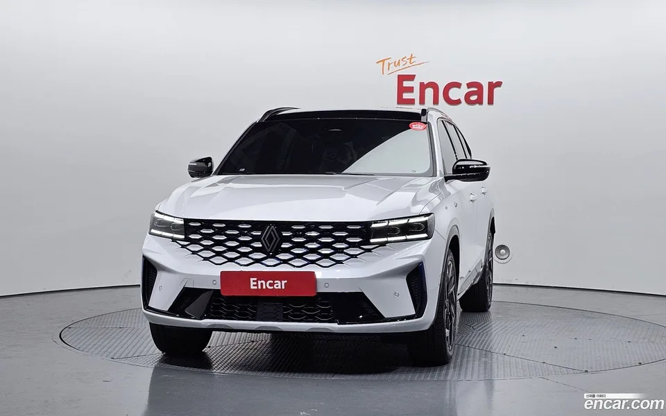Renault Samsung Grand Koleos 1.5 E-TECH 2WD 2025 — миниатюра 3