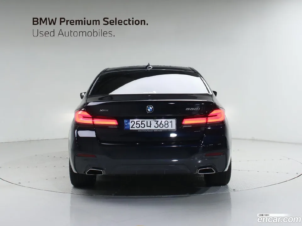 BMW 5 Series 530i xDrive M 2023 — миниатюра 3
