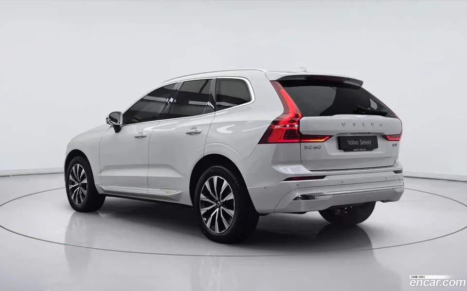Volvo XC60 B5 2023 — миниатюра 2