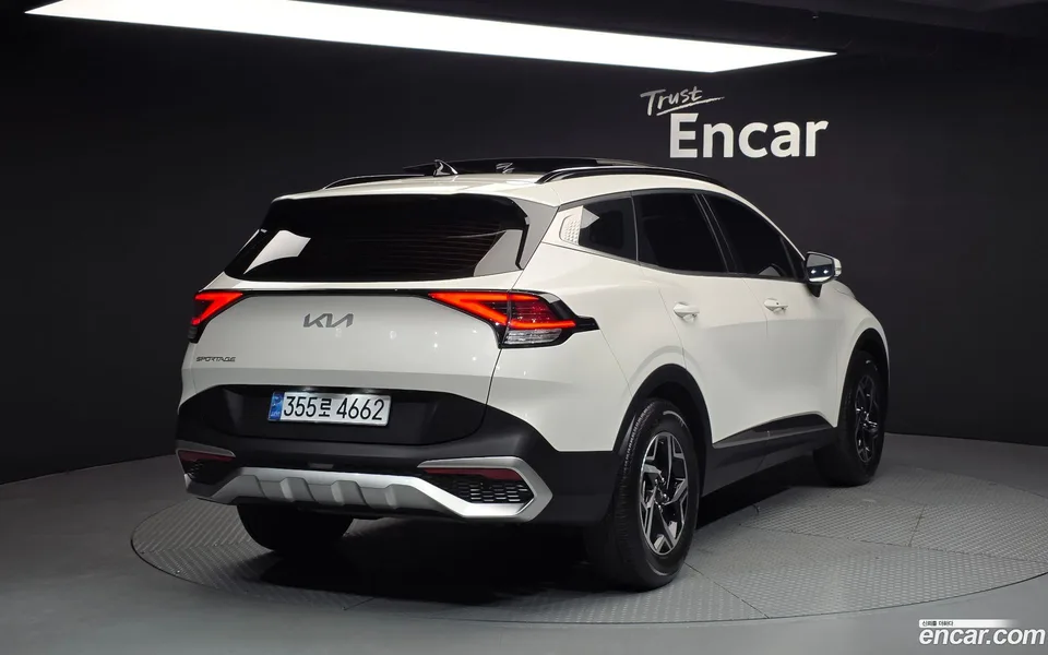 Kia Sportage 1.6 2WD 2022 — миниатюра 2