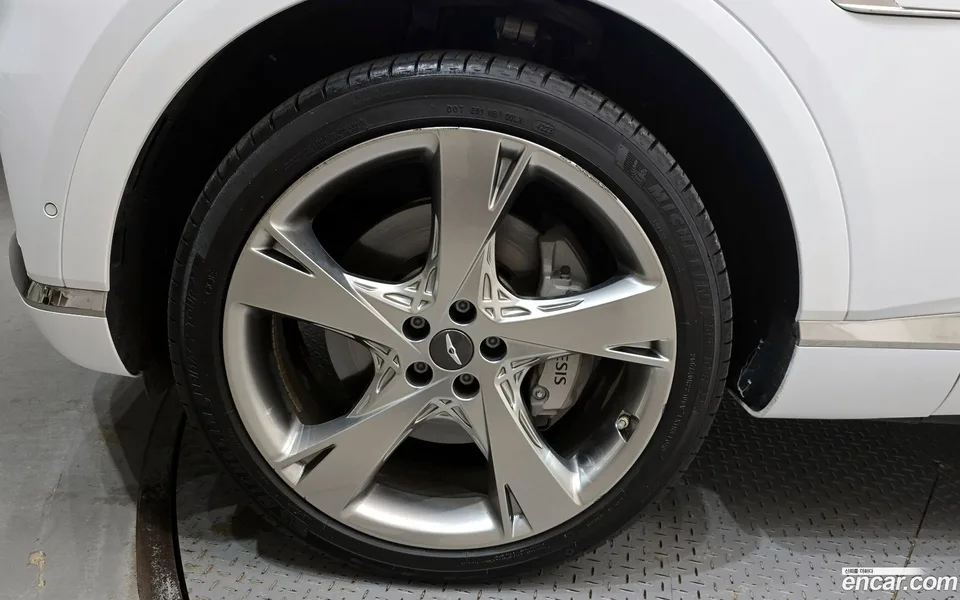 Genesis GV80 2.5T 2WD 2023 — миниатюра 5