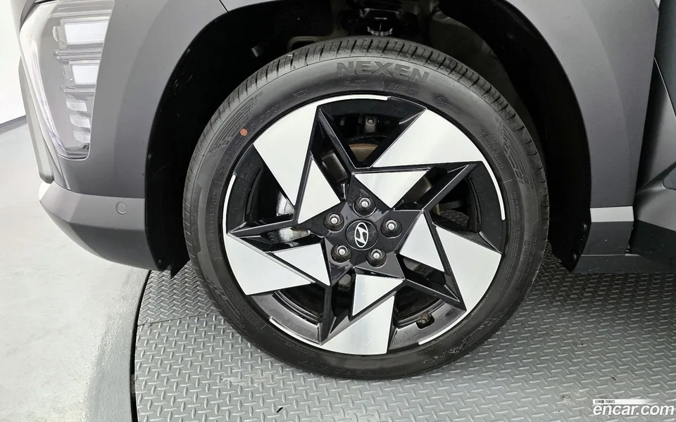 Hyundai Kona 1.6 2WD 2024 — миниатюра 5