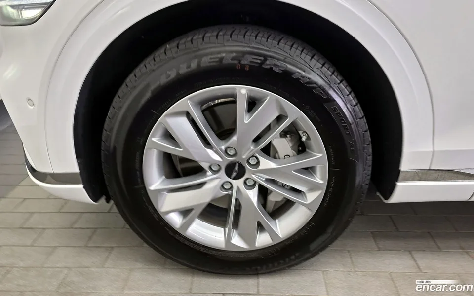 Genesis GV70 2.5T 2WD 2024 — миниатюра 5