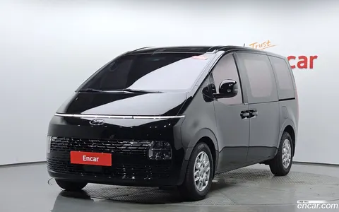 Hyundai Staria 2023 купить в Москве