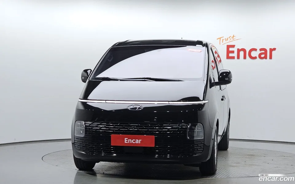 Hyundai Staria 3 2023 — миниатюра 3
