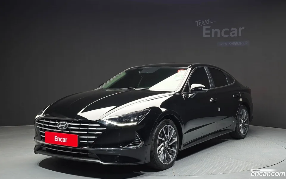 Hyundai Sonata Hybrid 2023 — фото 1, купить с доставкой в Москву