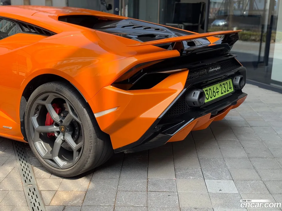 Lamborghini Huracan LP640-2 2024 — миниатюра 2