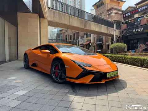 Lamborghini Huracan 2024 buy in Moscow