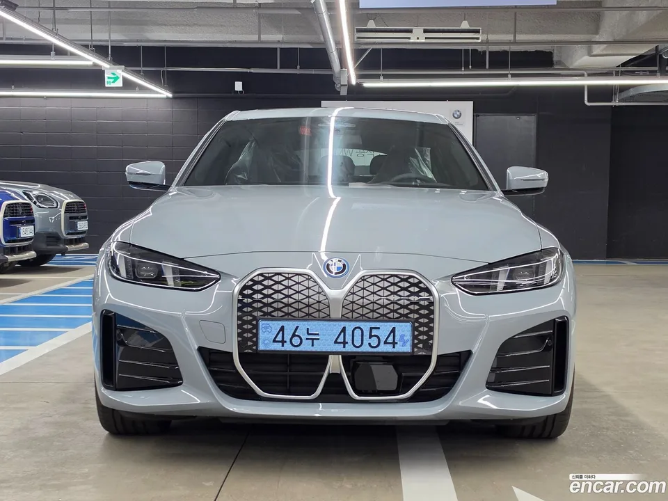 BMW i4 eDrive40 M 2026 — миниатюра 3