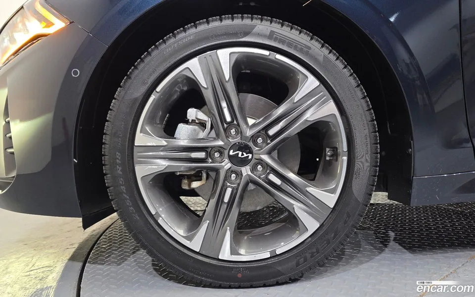 Kia K5 Hybrid 2023 — миниатюра 5