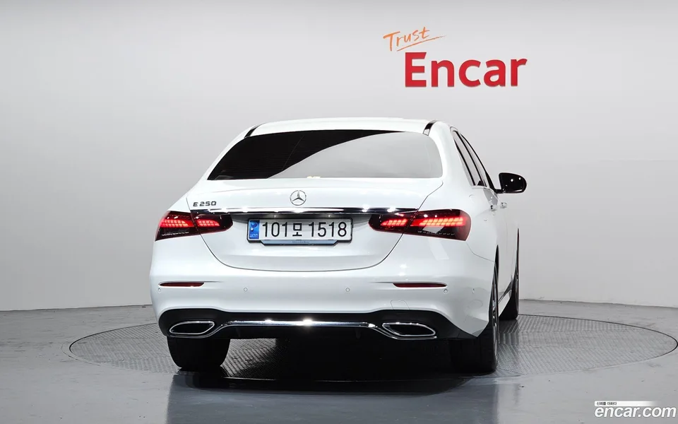 Mercedes-Benz E-Class E250 AMG Line 2023 — миниатюра 4