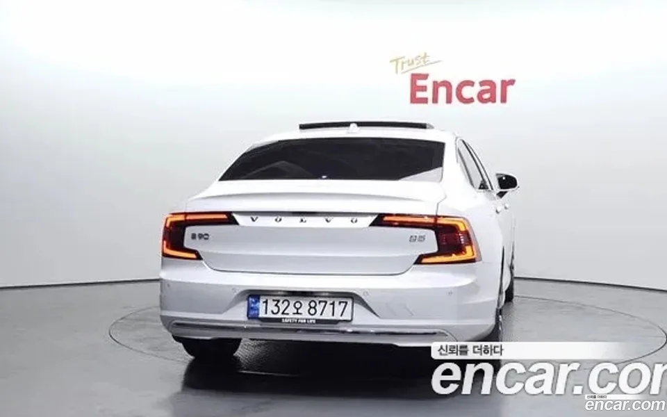 Volvo S90 B5 2023 — миниатюра 4