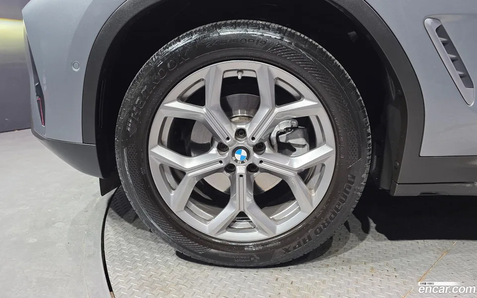 BMW X3 xDrive 20i 2023 — миниатюра 5