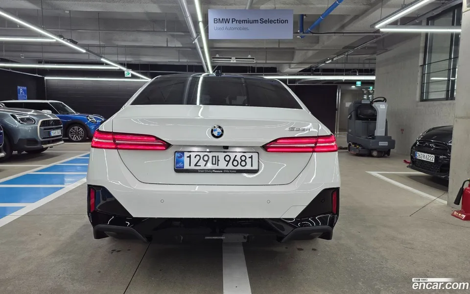 BMW 5 Series 523d M 2025 — миниатюра 4