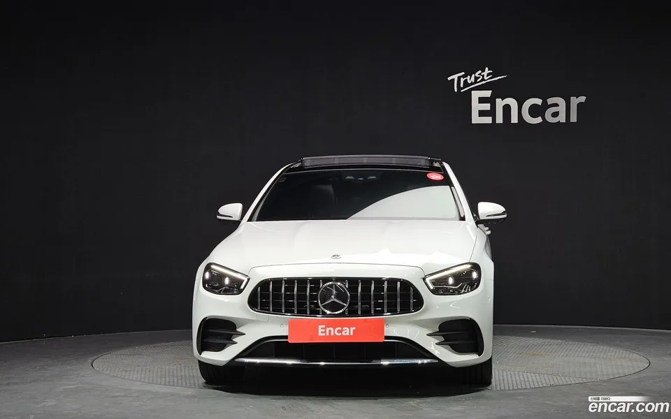 Mercedes-Benz E-Class E350 4MATIC AMG Line 2022 — миниатюра 3