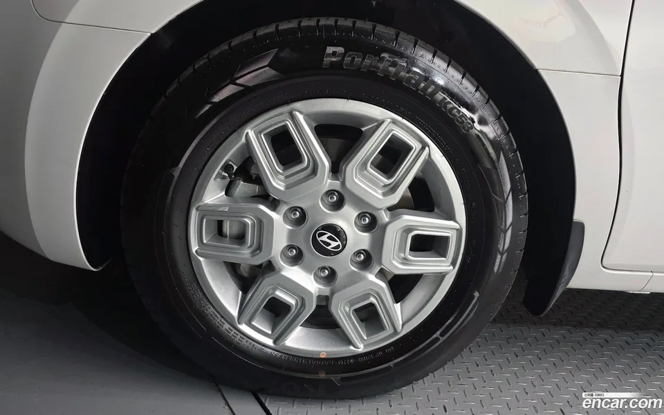 Hyundai Staria L3.5 3 2025 — миниатюра 5