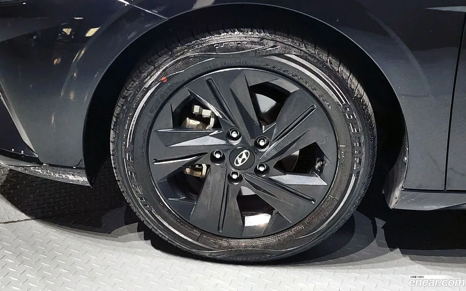 Hyundai Avante 1.6 2022 — миниатюра 5