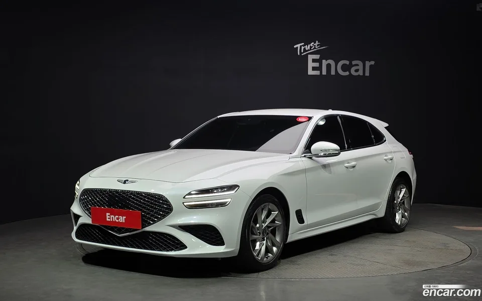Genesis G70 Shooting Brake 2.0T 2WD 2022 — фото 1, купить с доставкой в Москву
