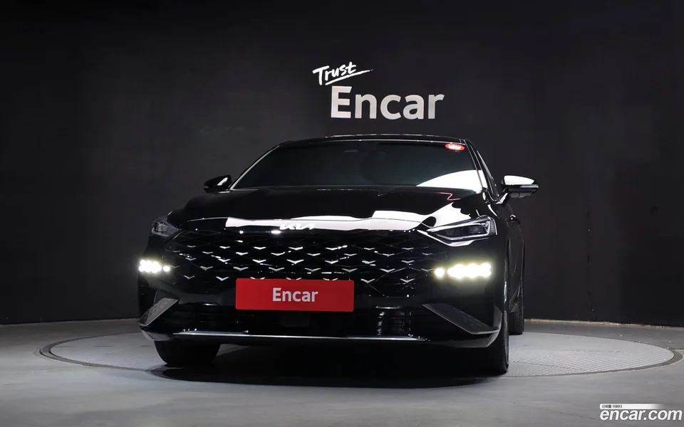Kia K8 Hybrid 2023 — миниатюра 3