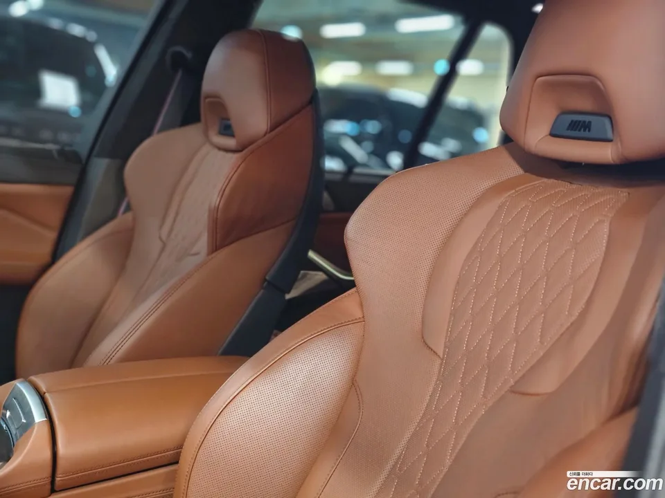 BMW X5 M60i 2023 — миниатюра 5