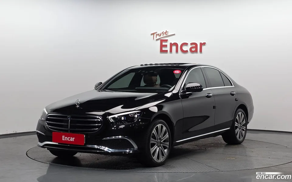 Mercedes-Benz E-Class E350 4MATIC 2023 — фото 1, купить с доставкой в Москву