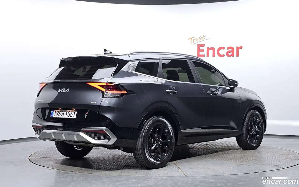 Kia Sportage Hybrid 2WD 2024 — миниатюра 2