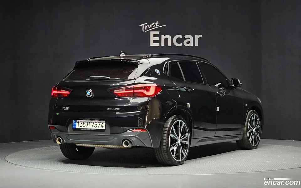 BMW X2 xDrive20i M 2022 — миниатюра 2