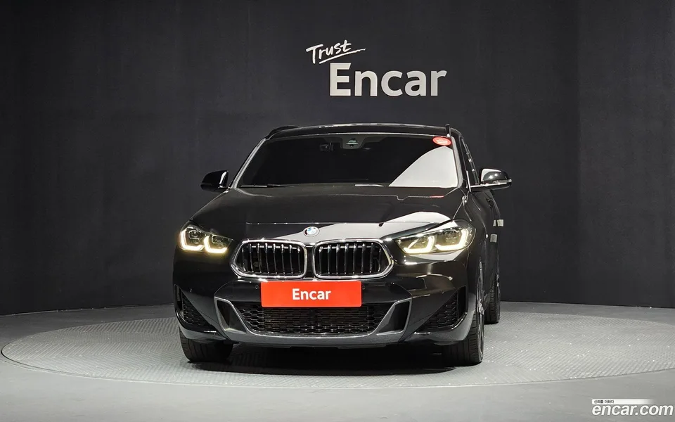 BMW X2 xDrive20i M 2022 — миниатюра 3