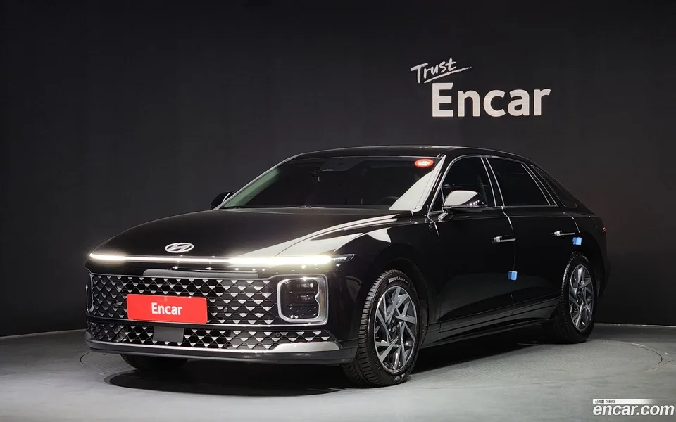 Hyundai Grandeur Hybrid 2023 — фото 1, купить с доставкой в Москву