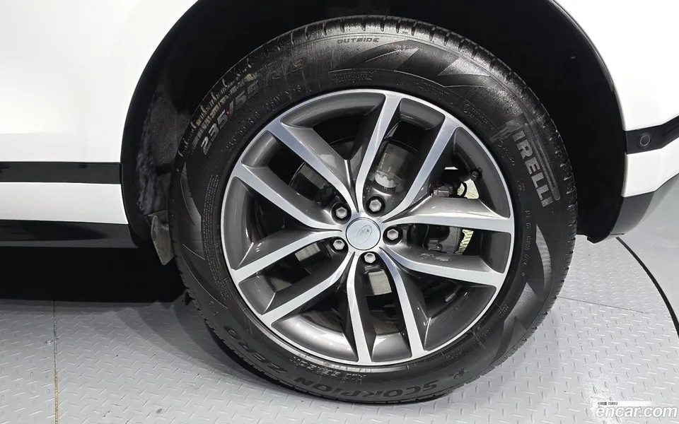 Land Rover Range Rover Evoque P250 SE 2025 — миниатюра 5