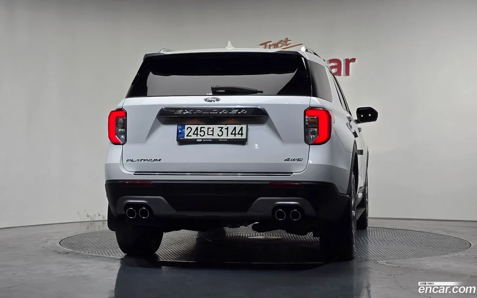 Ford Explorer 3.0 4WD 2023 — миниатюра 4